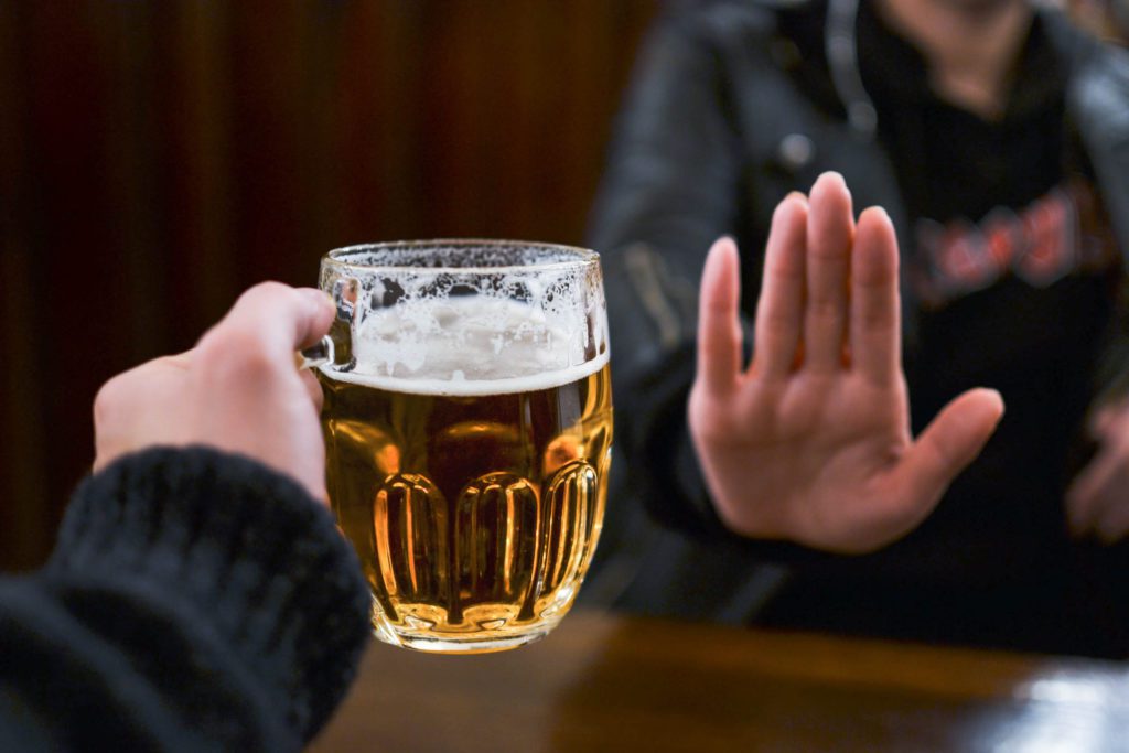 Is binge drinking alcoholism?